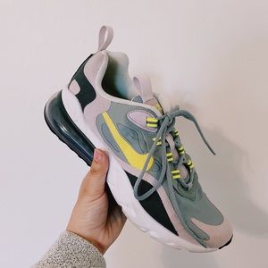 Nike air react 270